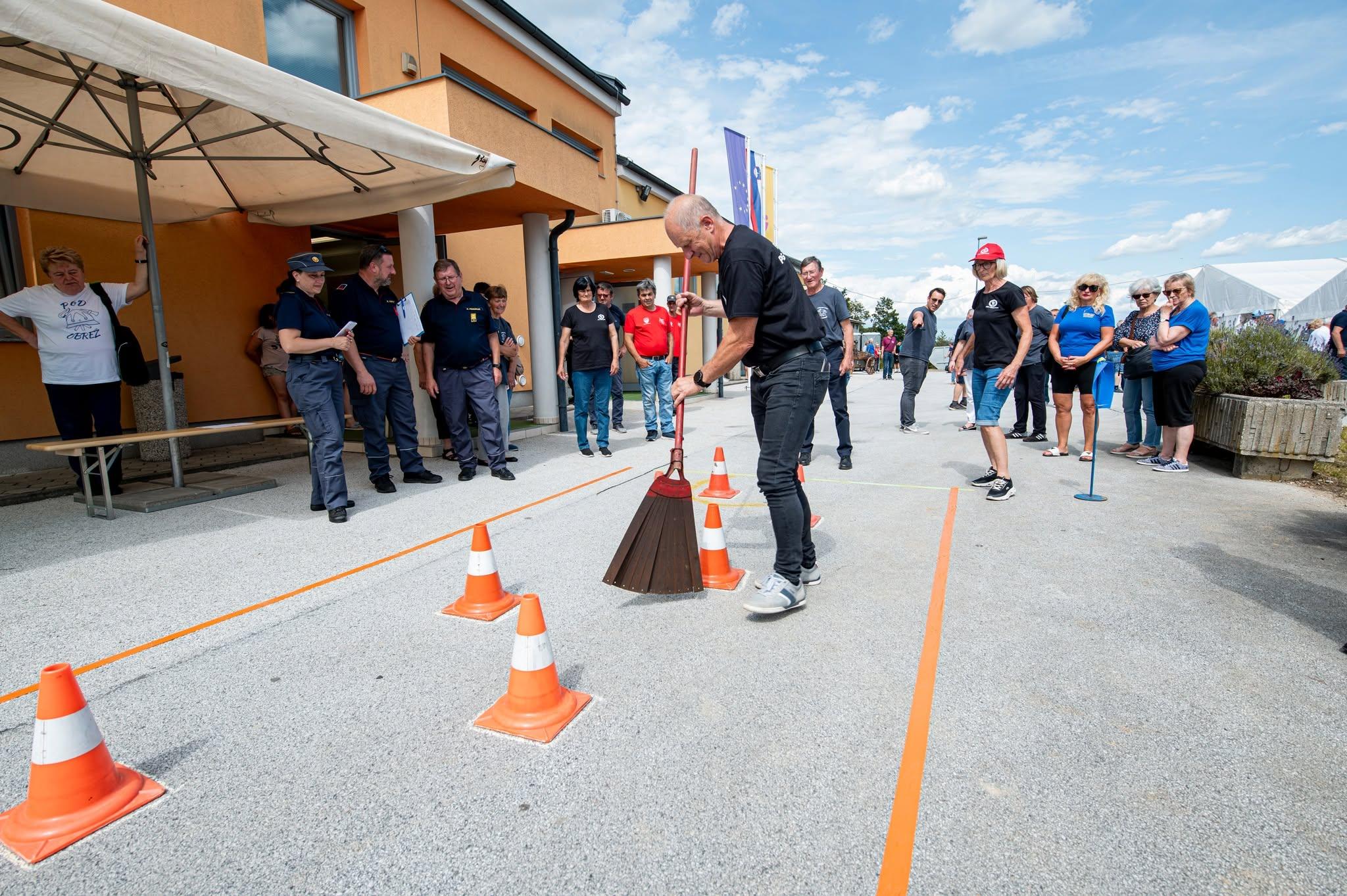 Družabne igre